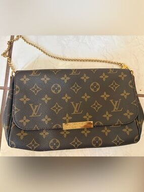 Louis Vuitton Favorite MM Monogram Canvas Shoulder/Crossbody Bag